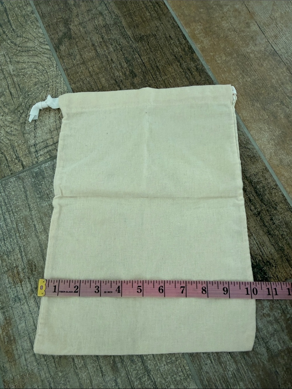 Jimmy Choo Cream Drawstring Logo Dust Bag - Picture 3 of 4